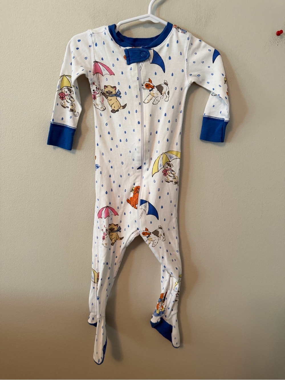 The Beaufort Bonnet Company White Footed Pajamas with Animals in the Rain
